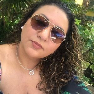 Meet your Posher, Maritza